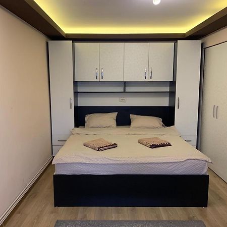 Garsoniera Natalia Apartment ซีบิว ภายนอก รูปภาพ